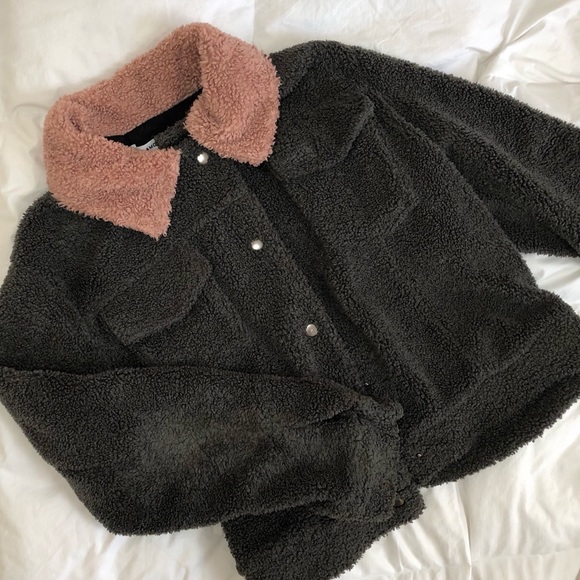 Faux Shearling Pink Collar Jacket | US L - Picture 2 of 3